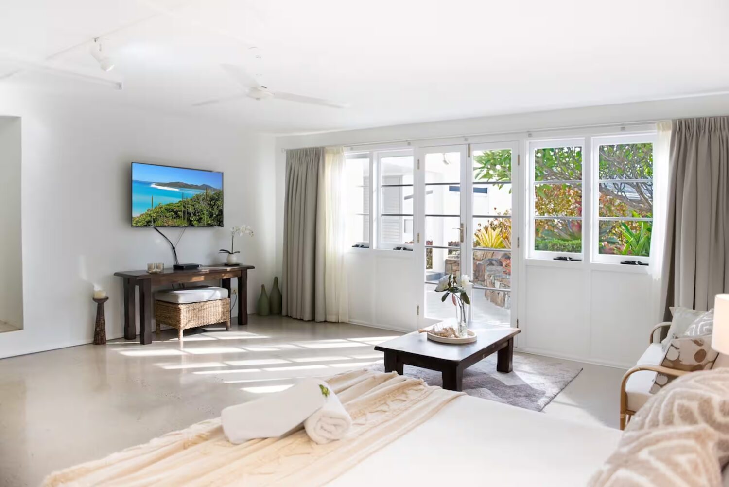 Downstairs retreat lounge with TV